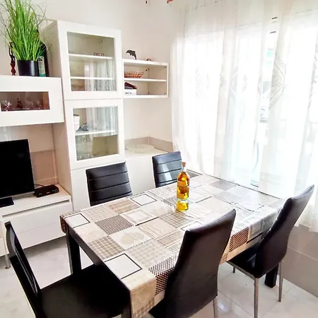 公寓 6162 Apartament In 兰卡