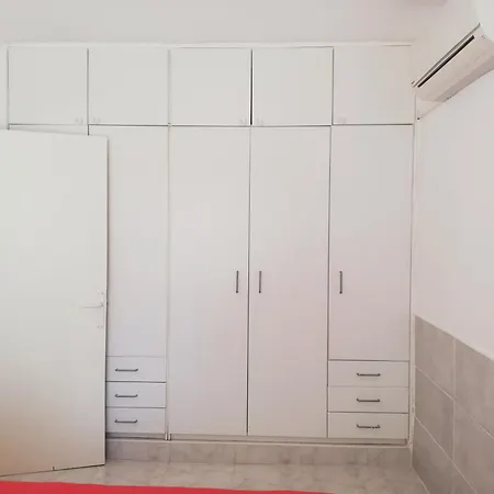 6162 Apartament In 兰卡