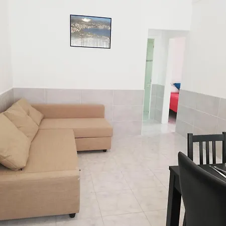 6162 Apartament In