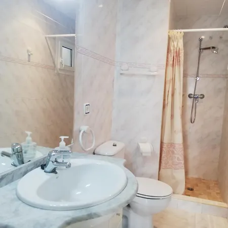 6162 Apartament In *